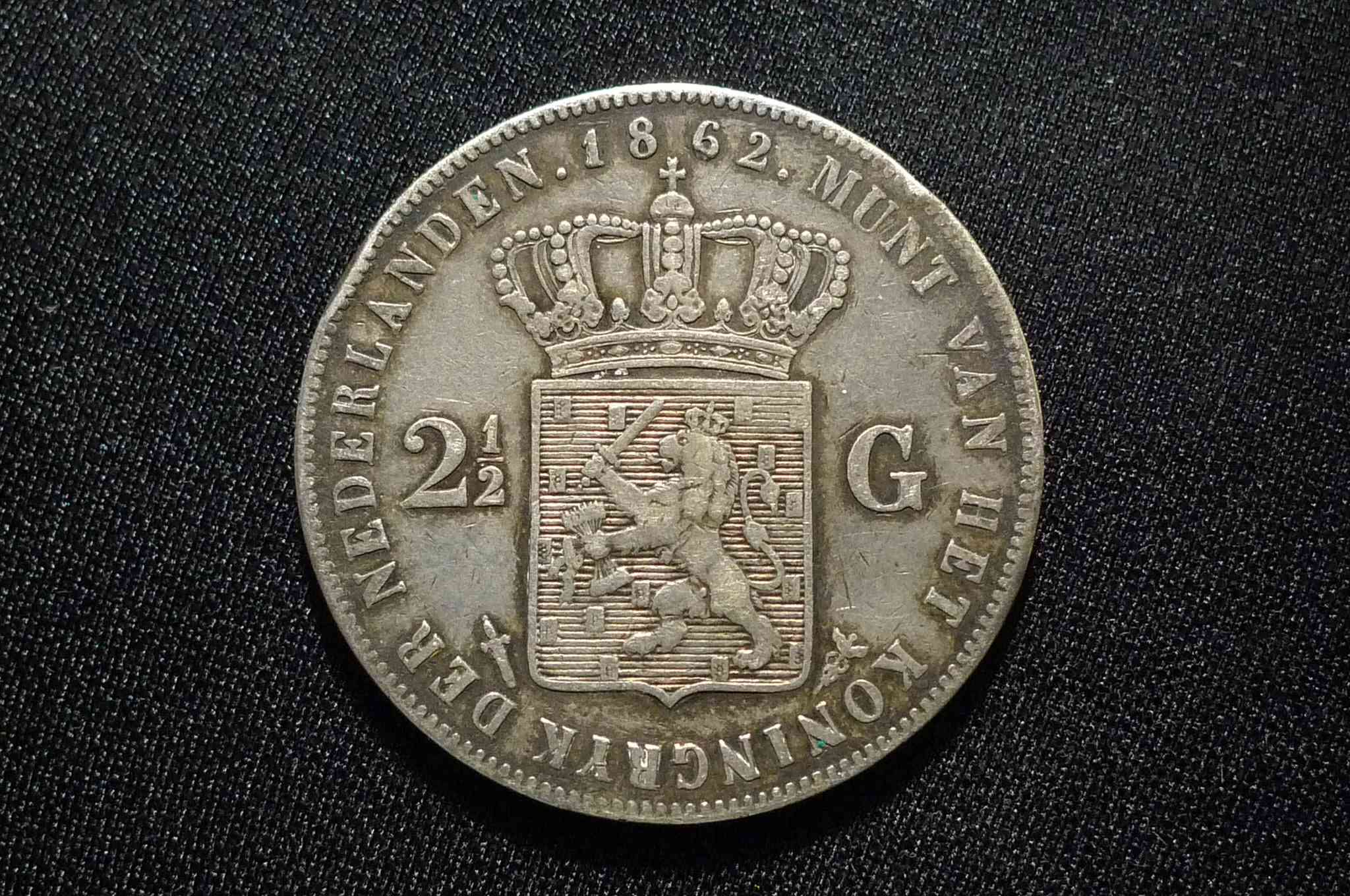 Post-Your-Coins-Depicting-Weaponry!