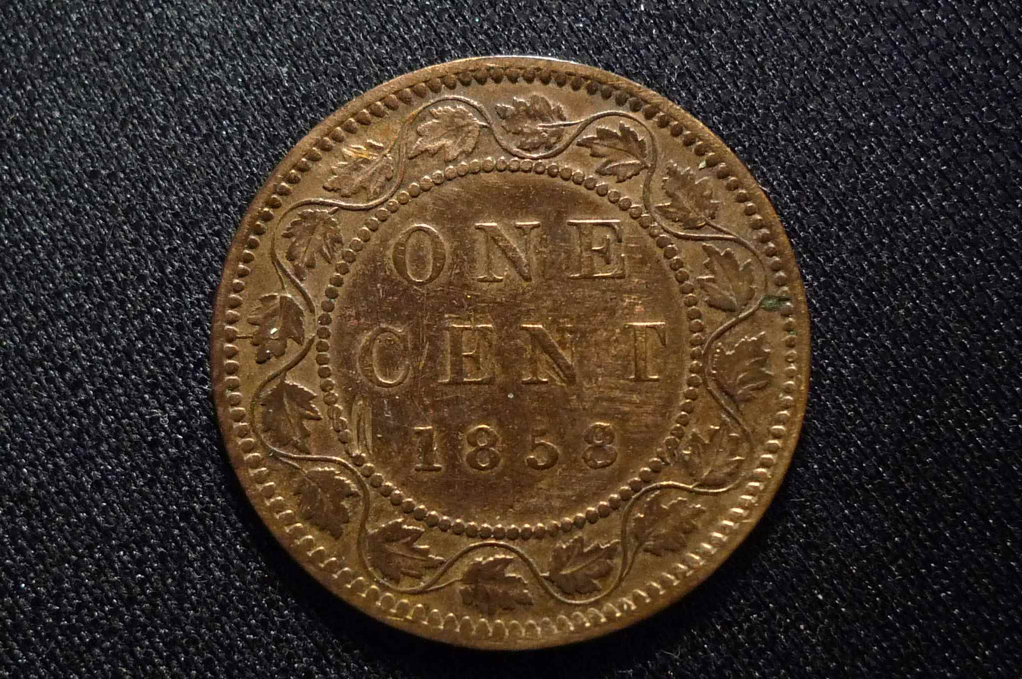 Post-A-Coin-Or-Medal-With-A-Die-Crack!