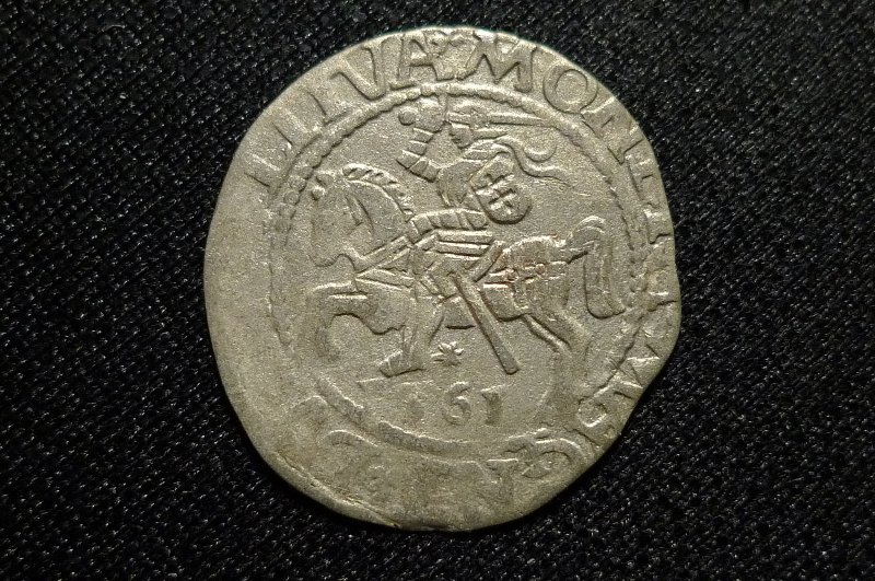 Post-Your-Coins-Depicting-Weaponry!