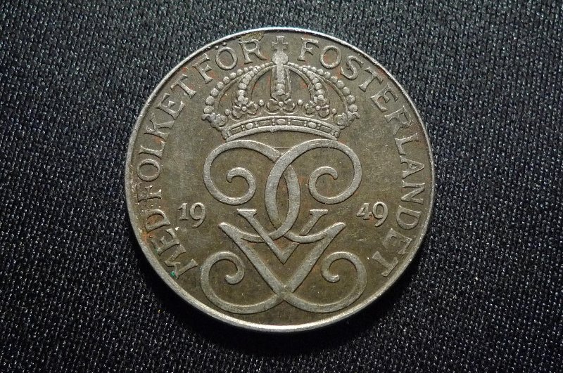 Post-Your-Coins-With-Coats-Of-Arms,-Shields,-Crests,-Crowns,--Etc.