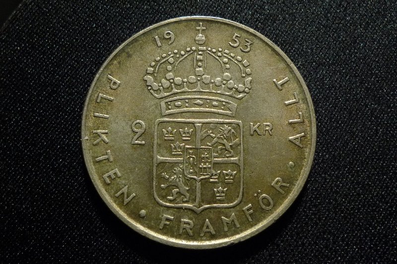 Post-Your-Coins-With-Coats-Of-Arms,-Shields,-Crests,-Crowns,--Etc.