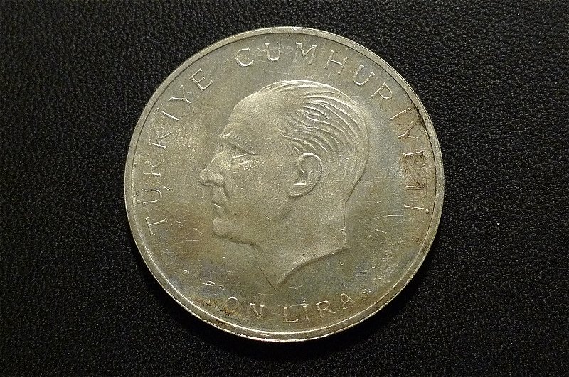 Post-Your-Coins-Depicting-Weaponry!