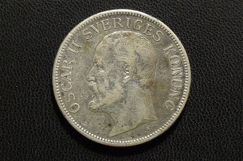 Post-Your-Coins-With-Coats-Of-Arms,-Shields,-Crests,-Crowns,--Etc.