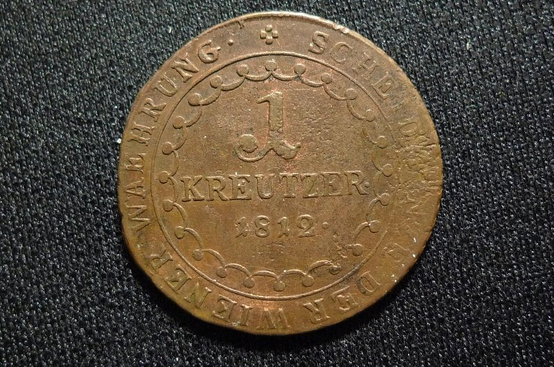 Post-A-Coin-Or-Medal-With-A-Die-Crack!