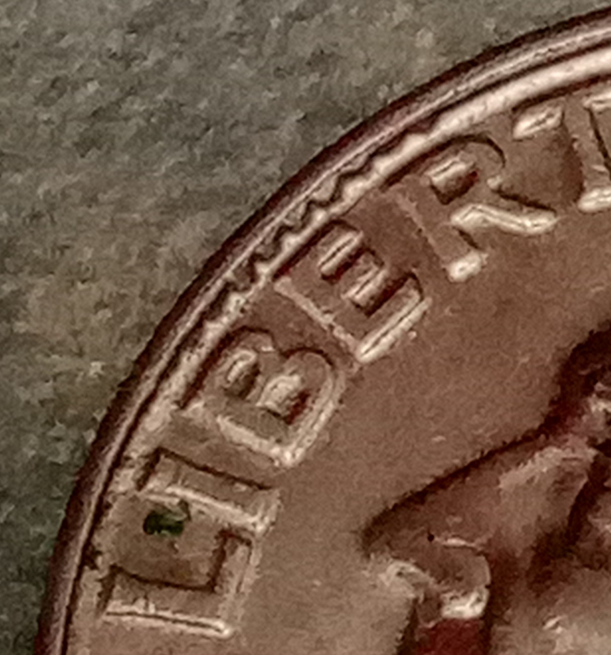 1995-P-Dime-Issue-With-Planchette-Above-Word-Liberty-And-Reverse-Side