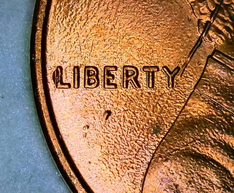 1993-D-Lincoln-Penny-With-Long-Slash-Behind-Lincolns-Head