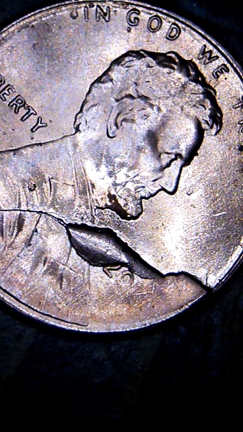 What-Error-Is-This?-It-Is-A-2020-Or-2021-US-Penny.-I-Can't-Tell-For-Sure-Due-To-Error.