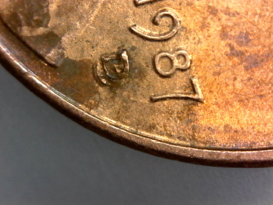 1987-D-LMC-:-Is-This-D/D-Or-Zinc-Bubble-That-Looks-Like-It?