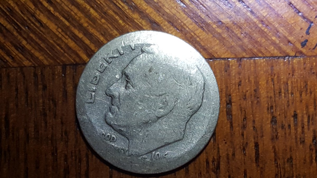 A-Couple-Roosevelt-Dimes-That-I-Need-Help-With