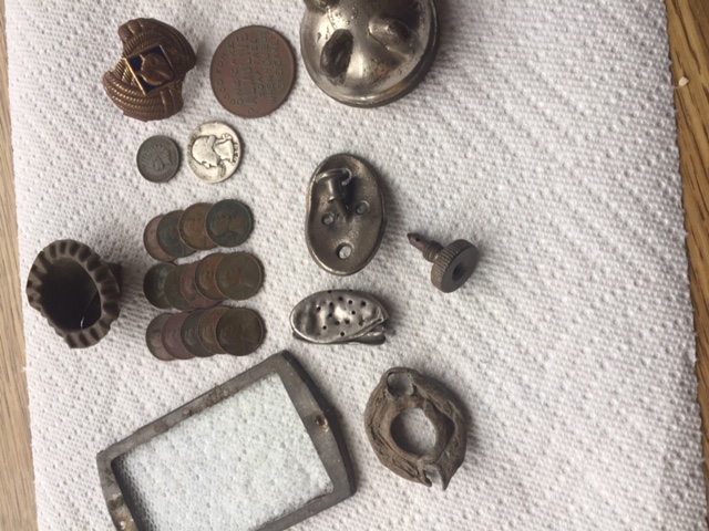 1960-S-Apt-Bldg-Yard-Finds---Oldies