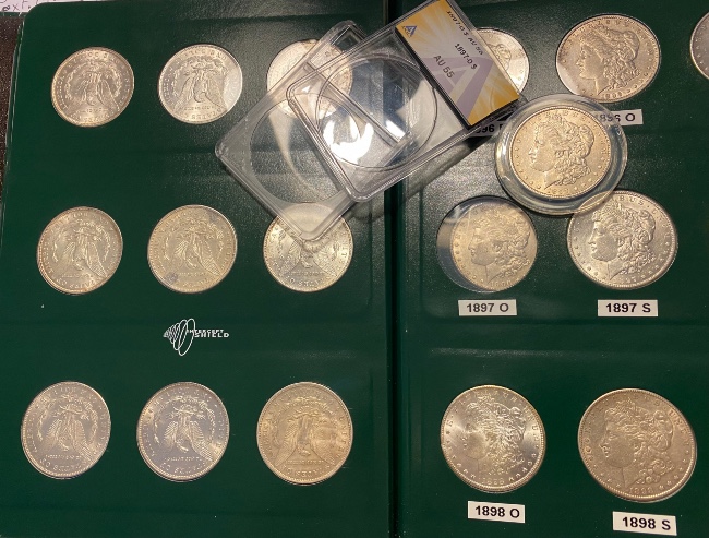 How-Many-Collectors-Have-Their-Collections-In-Original-Condition--Vs--Slabbed