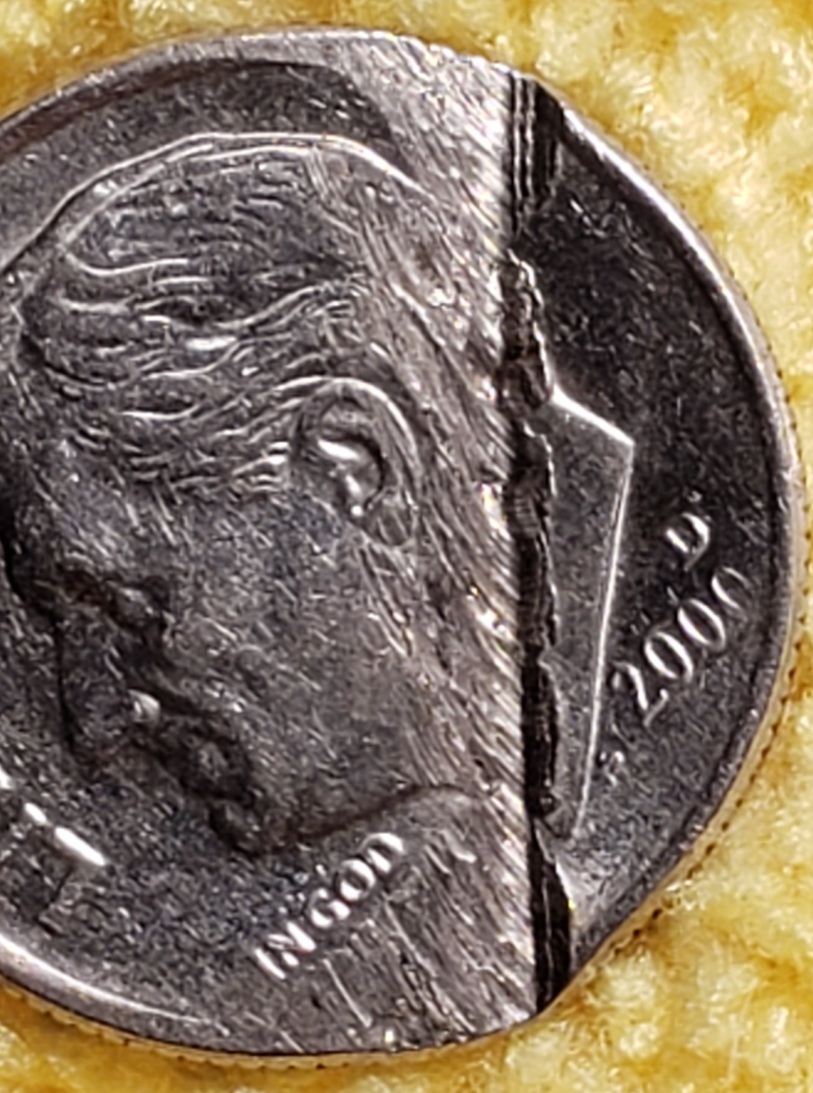 2000-D-Dime?-Any-Info-Will-Be-Greatly-Appreciated,-Saw-Mishap/Lamination-With-Bi-Level?-Weight-2.22g