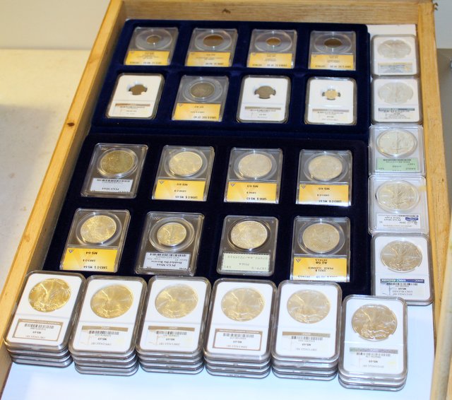 Setting-Up-For-My-First-Coin-Show---Jackson-Mich.