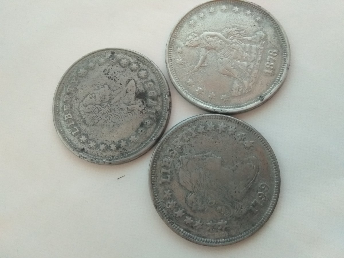 I-Need-To-Identify-This-Coins-And-It-Genuine-Or-Not