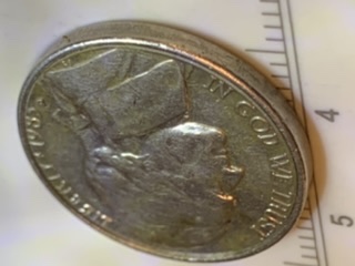 Hey-I-Found-A-Magician-Coin-,-Is-It-Worth-Something-Has-Two-Different-Mints