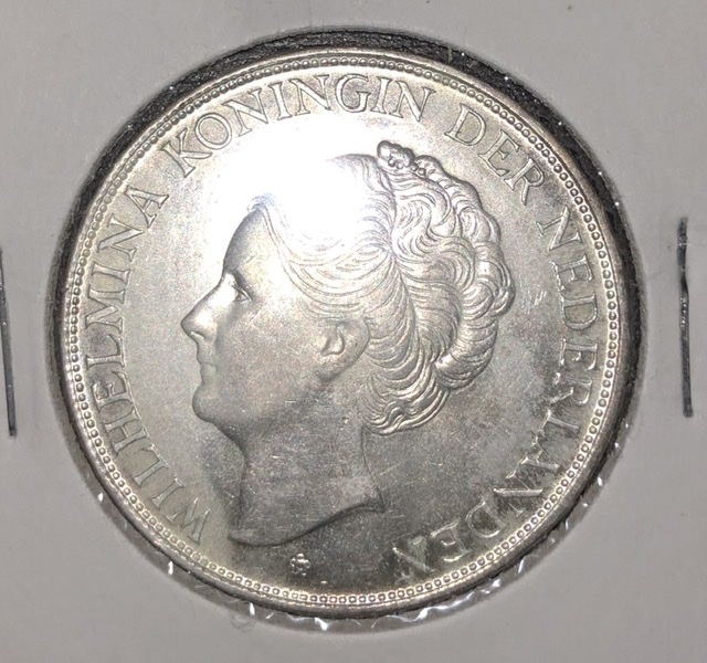 What's-The-Grade:-1944-D-Cura�ao-Netherlands-2-1/2-Gulden