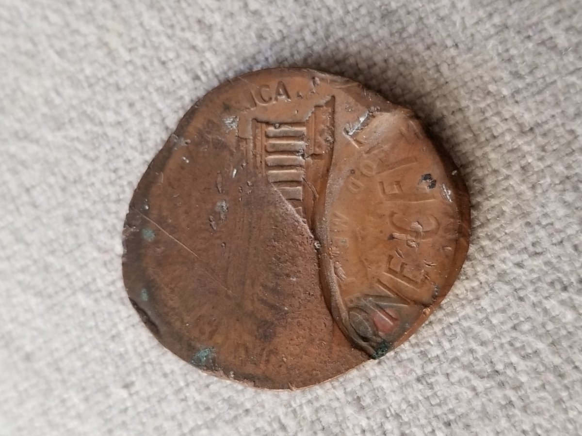 What's-Up-With-This-Wierd-1974-Penny?