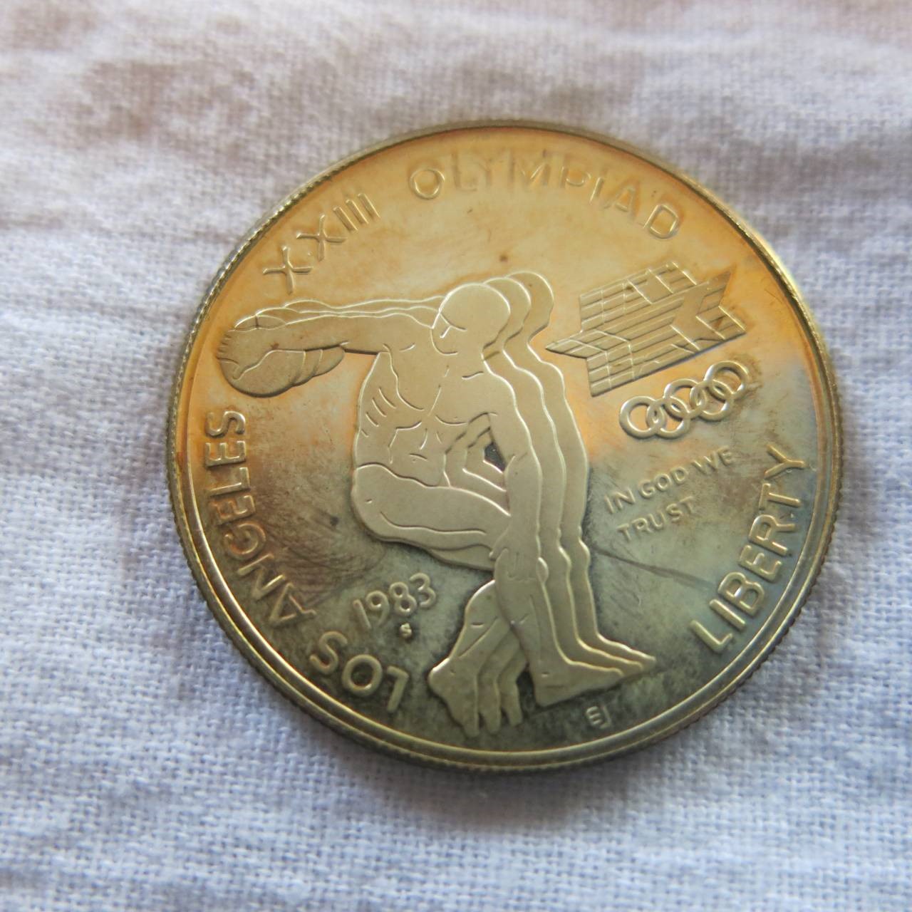 1983-Olympic-Discus-Thrower-Error