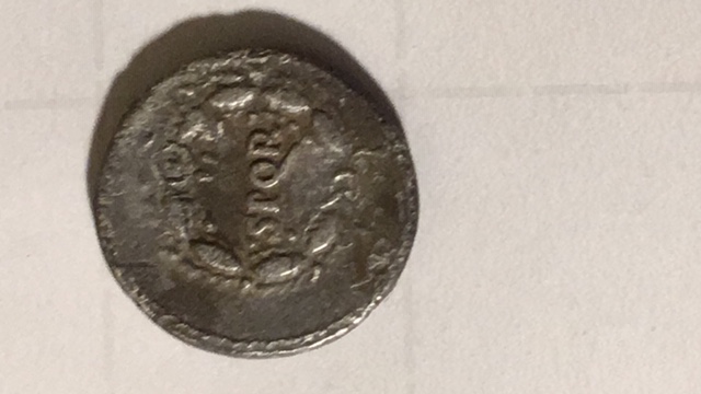 Need-Help-Identifying-These-Coins---I-Think-Ancient-Roman