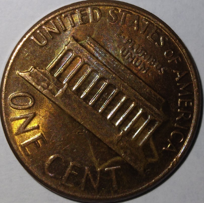 Is-This-A-Error-On-Reverse--Side-Of-This-1977-D-Lincoln--Penny?