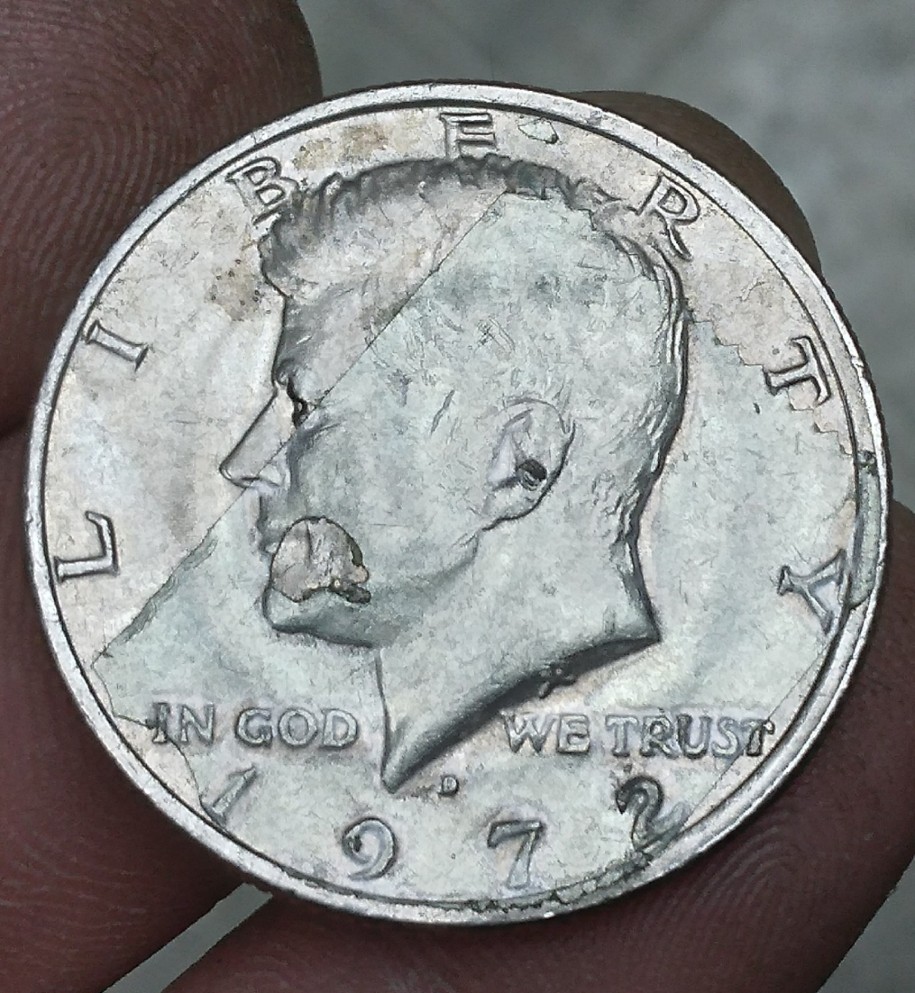 Anyone-Know-Why-This-1972-D-Half-Dollar-Looks-Like-This?