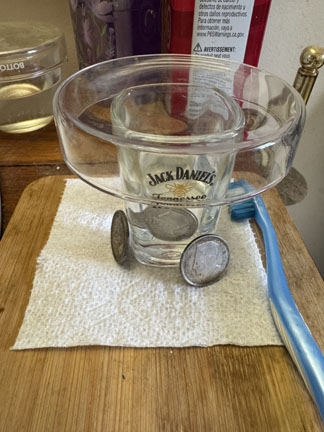 What-Container-Do-You-Use-For-Acetone-Baths,-And-What-Removal-Tool?