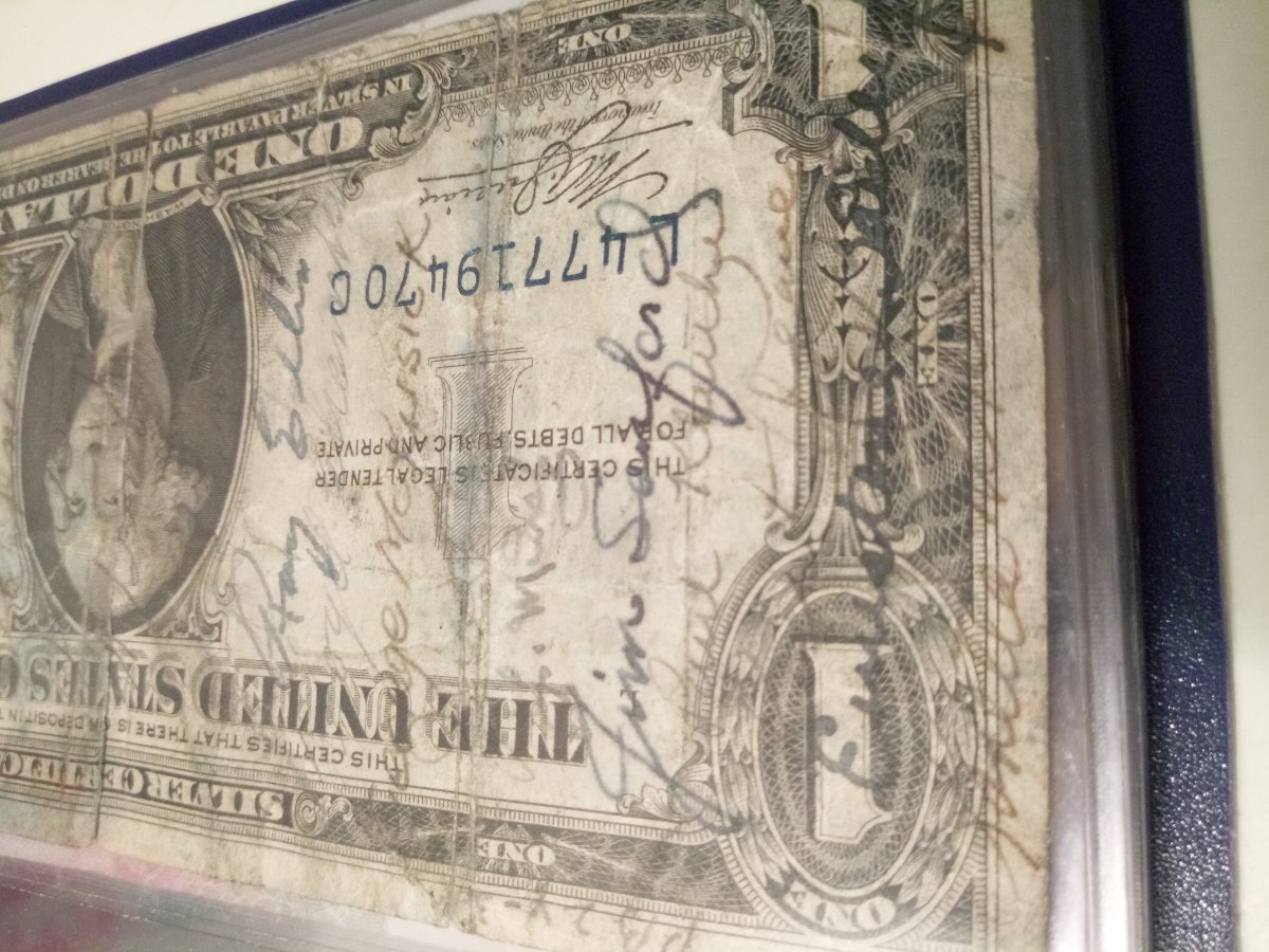 1935-A-Short-Snorter-Blue-Seal-1-Dollar-Bill