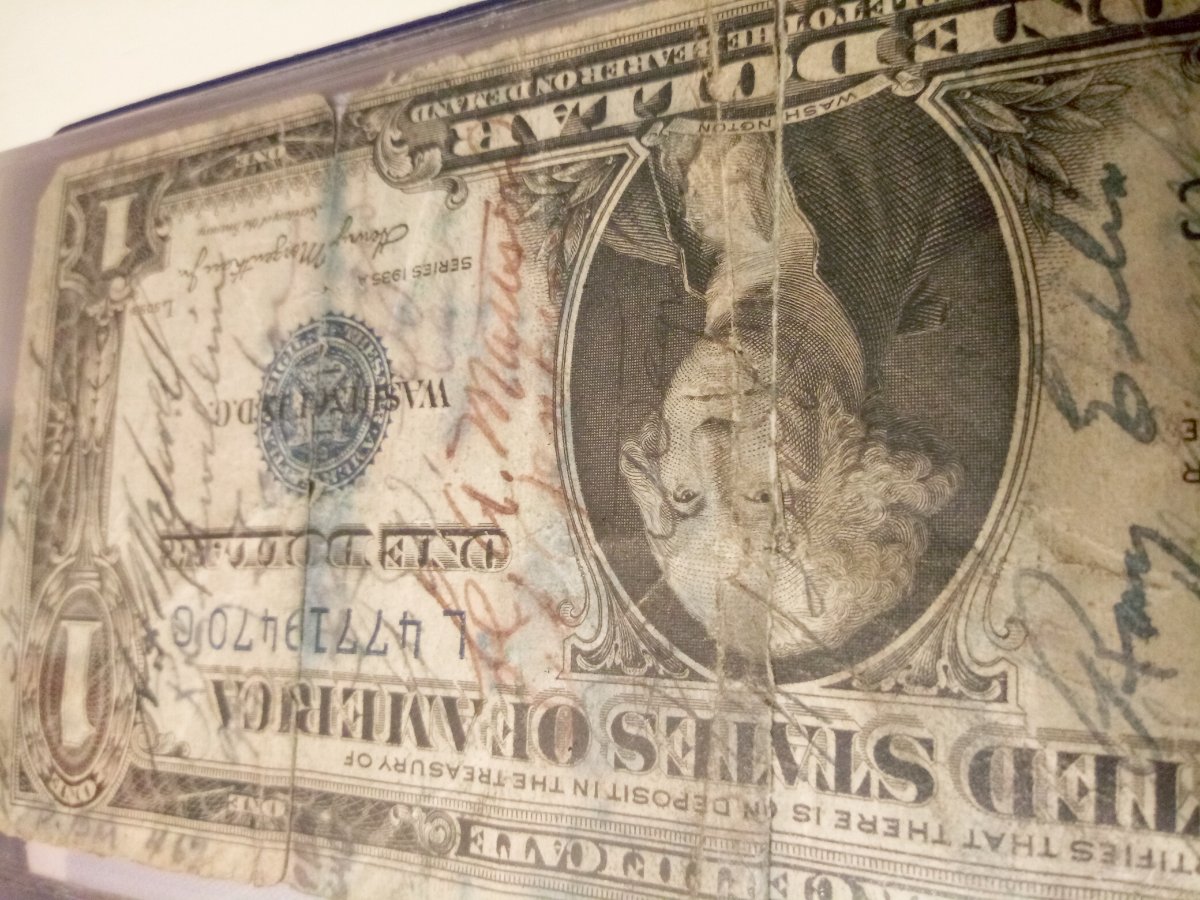 1935-A-Short-Snorter-Blue-Seal-1-Dollar-Bill