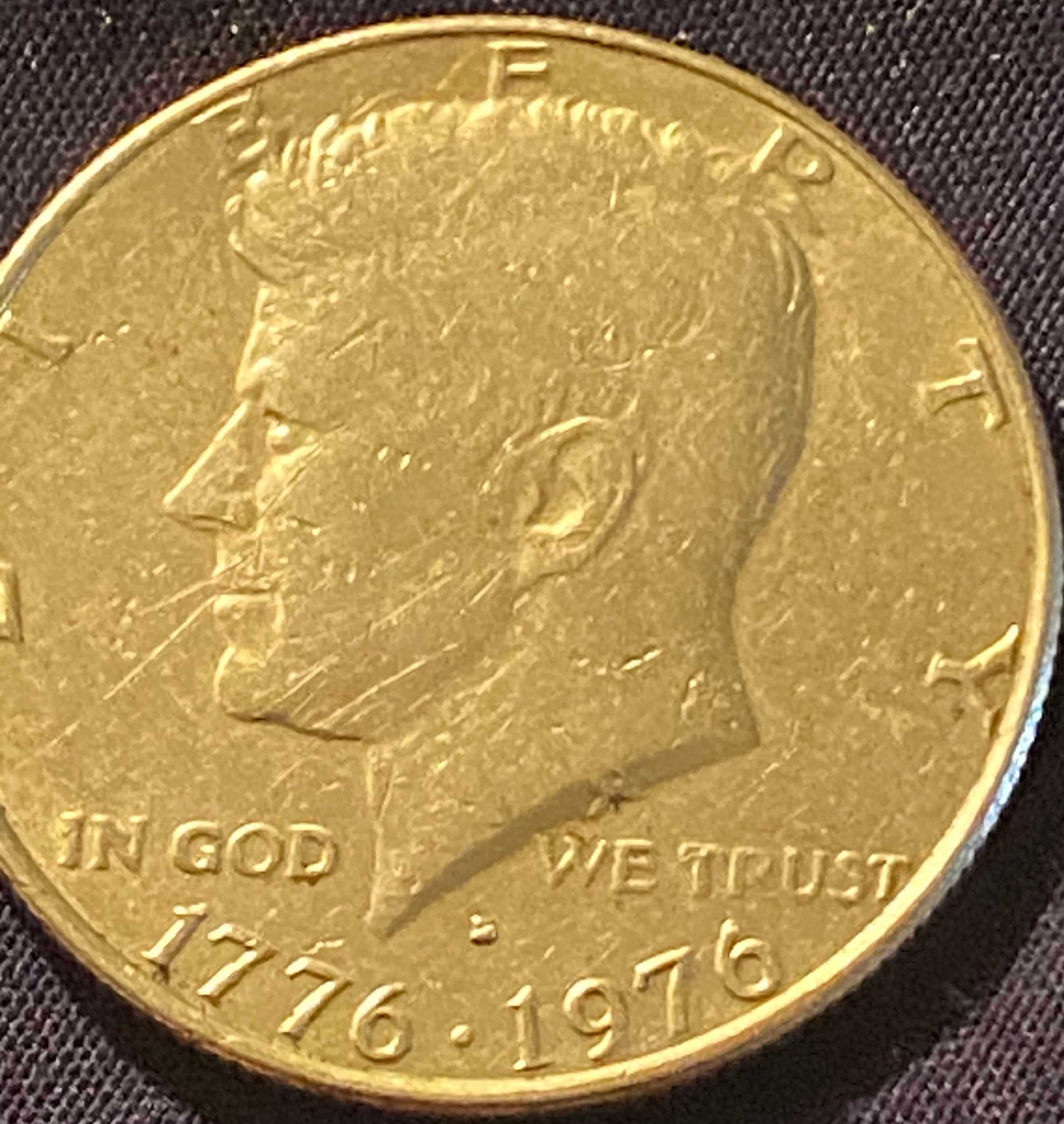 1776-1976-Kennedy-Bicentennial-D-Mint-Half-Dollar