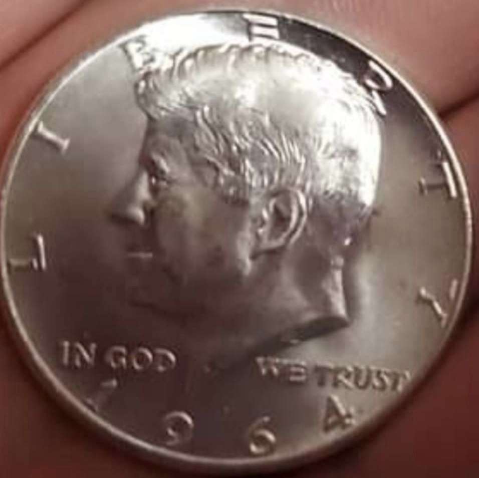 1964-Kennedy-Half-Dollar,-Is-This-Example-Worth-Anything?