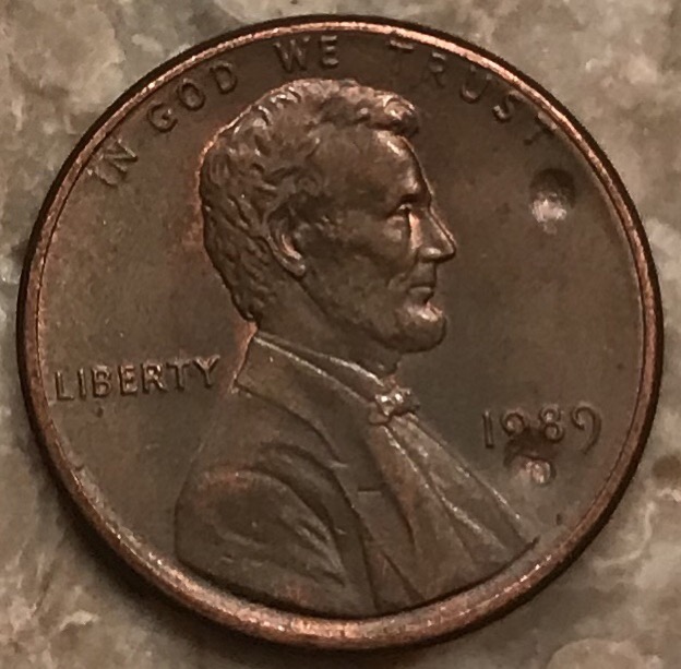 1989-D-Lincoln-Penny-Dotted?