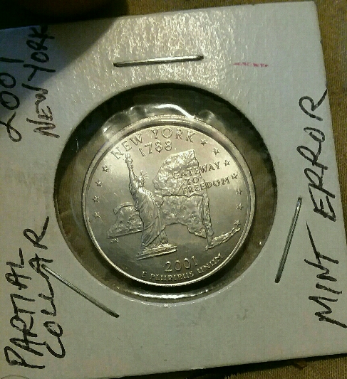 Weird-Collar-On-Quarter-Uncirculated-2001