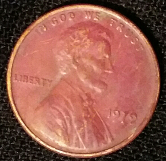 Red-Penny-1979-Doesn't-Match-Googled-Red-Pennies