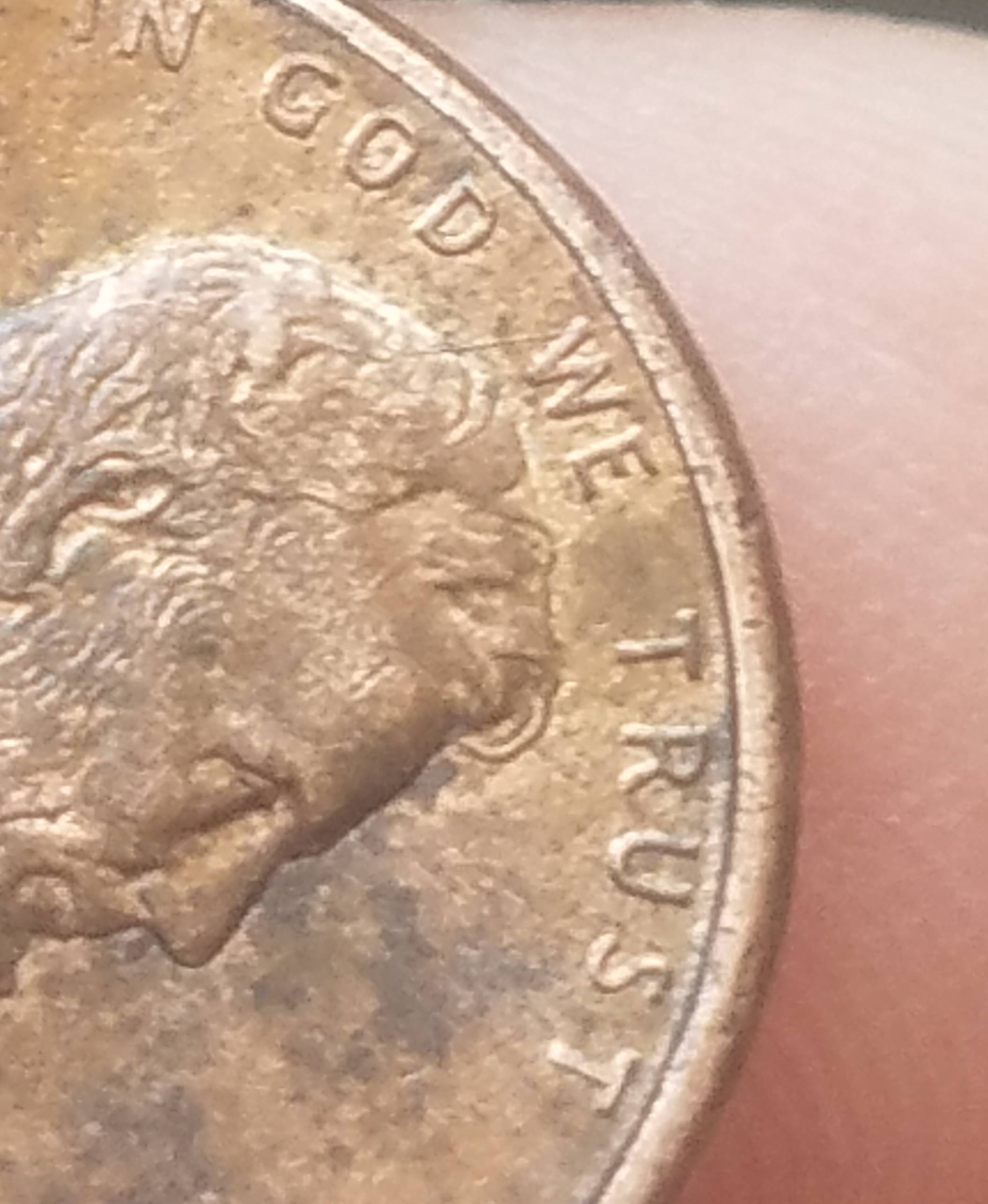 1990-P-Lincoln-Cent-Die-CrackTop-Of-Head-Through-W-In-'We'