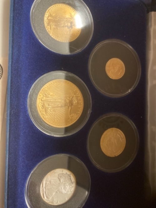 2-Sided-American-Eagle-2000-Gold-And-Silver