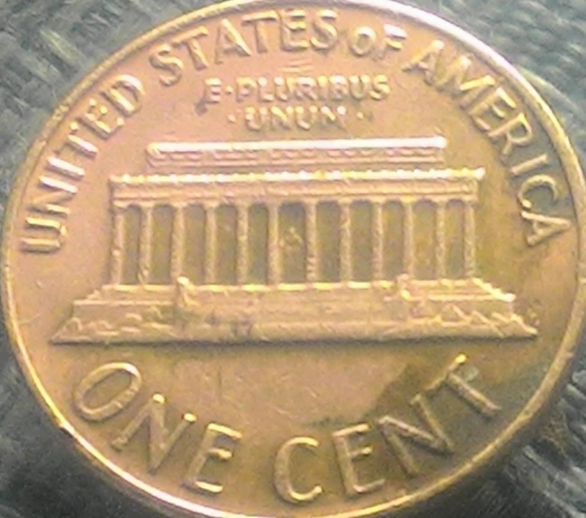 1970-S-Lincoln-Memorial-Cent-Double-Die?
