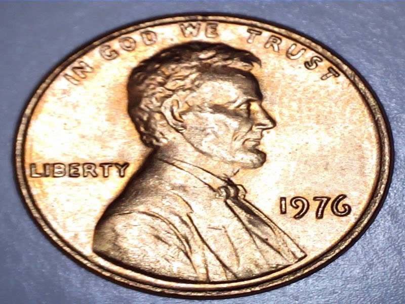 1973-Penny-Guys-On-Statue-Of-Lincoln