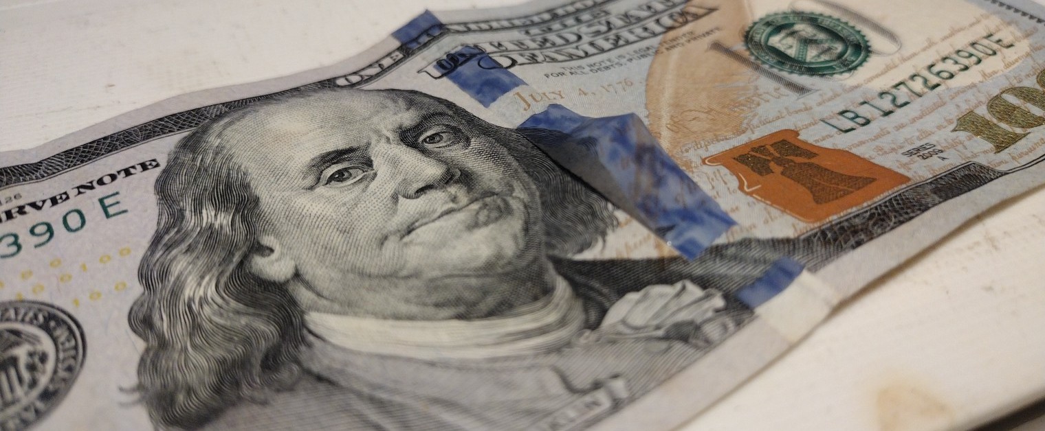 2009-Series-A-$100-Bill-Woven-Blue-Stripe