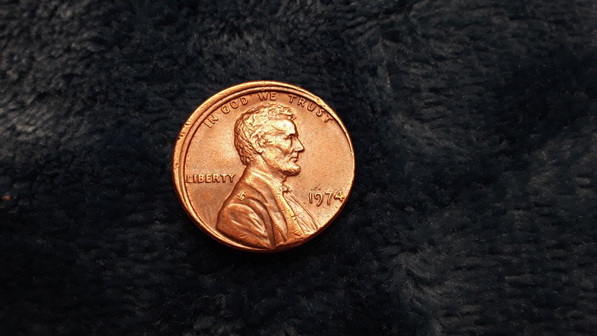 Found-This-1974-P-Lincoln-Cent-With-Part-Cut-Off