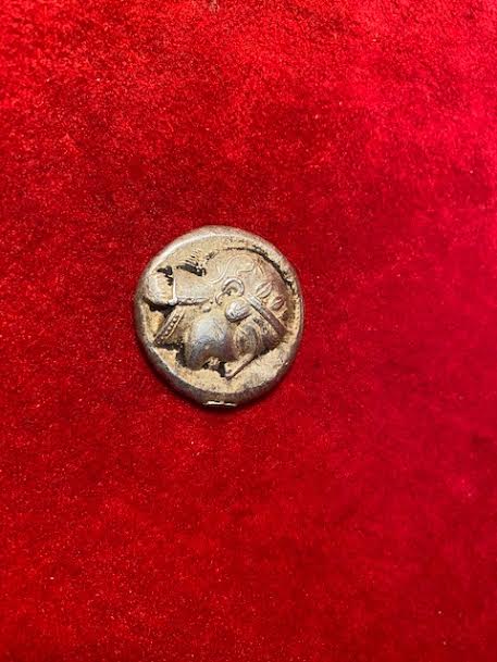 Please-Help-Identify-This-Ancient-Roman-Coin