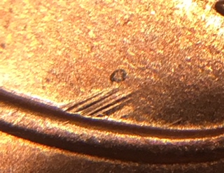 2017-P-Lincoln-Cent.-Die-Gouge-On-The-Top-And-Side-Of-The-Shield?