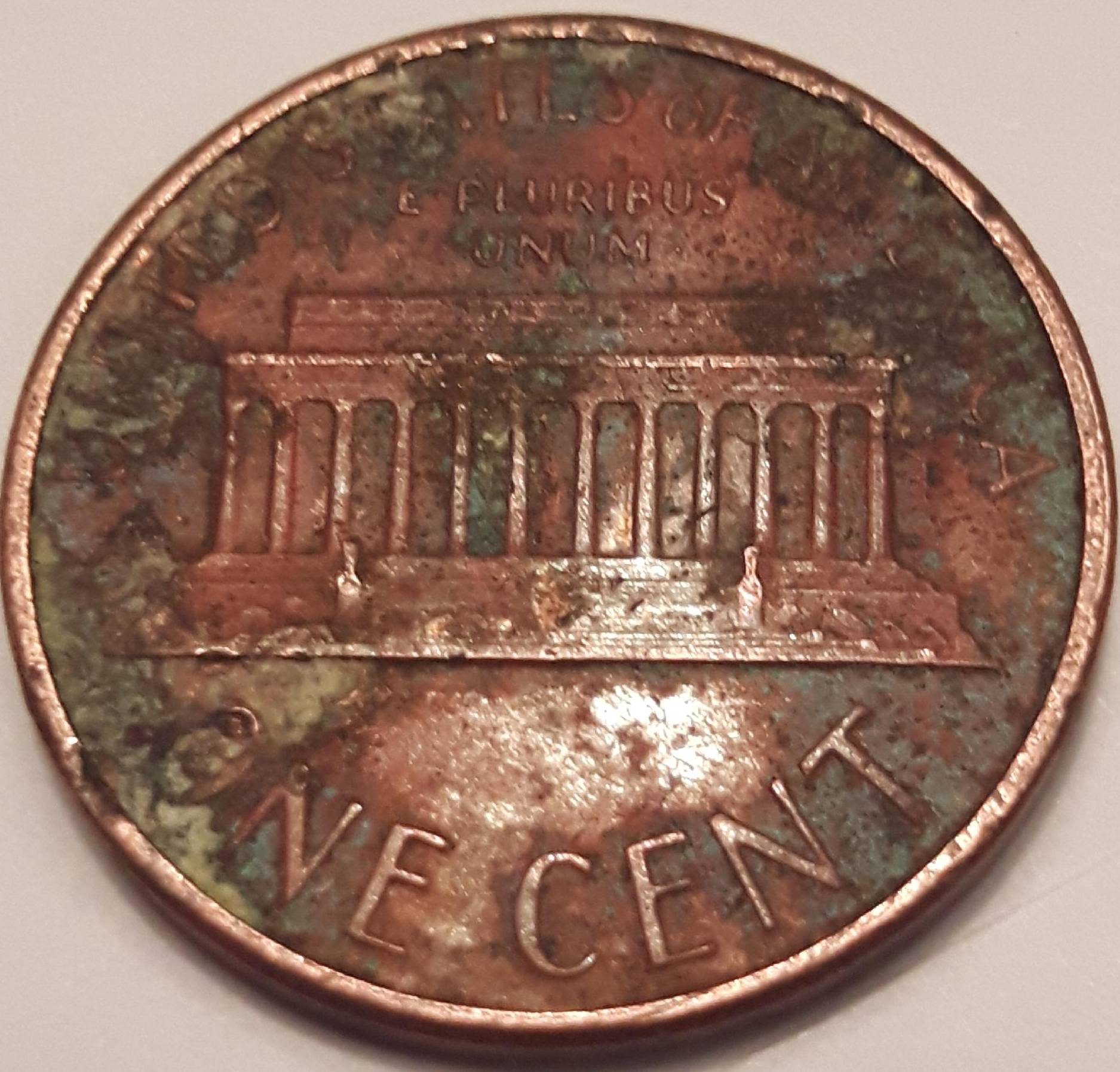 1986-D-US-Penny-&-The-D-Has-A-Circle-Around-It-&-Is-Sunken-In.-Also-Below-The-D-Is-A-Hole