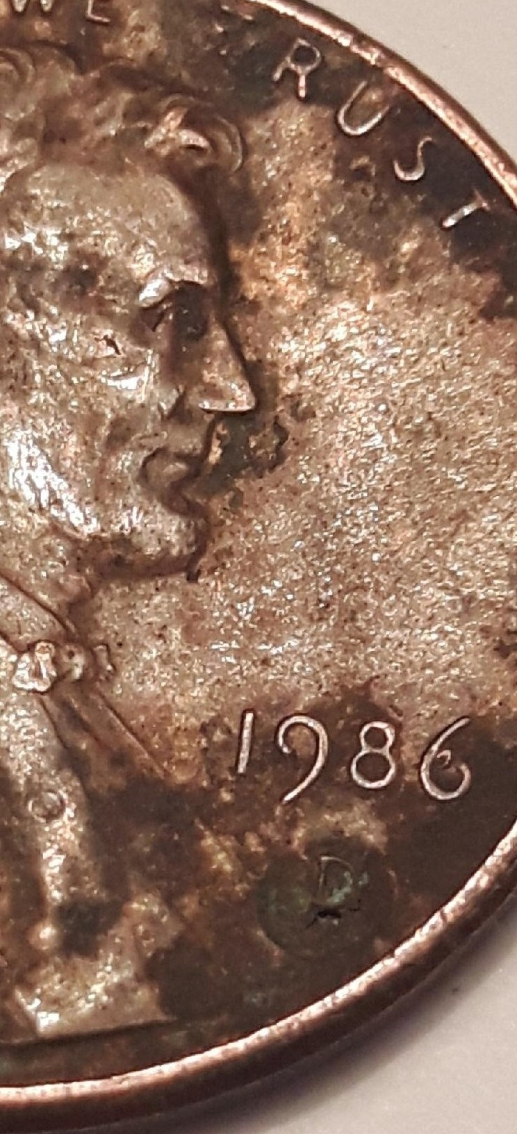 1986-D-US-Penny-&-The-D-Has-A-Circle-Around-It-&-Is-Sunken-In.-Also-Below-The-D-Is-A-Hole