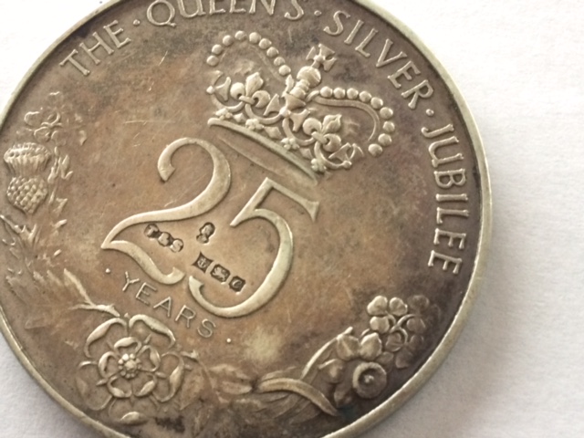 Any-Idea-If-This-Is-A-Coin-Or-Not?-Other-Side-Has-The-Queens-Head-On-It