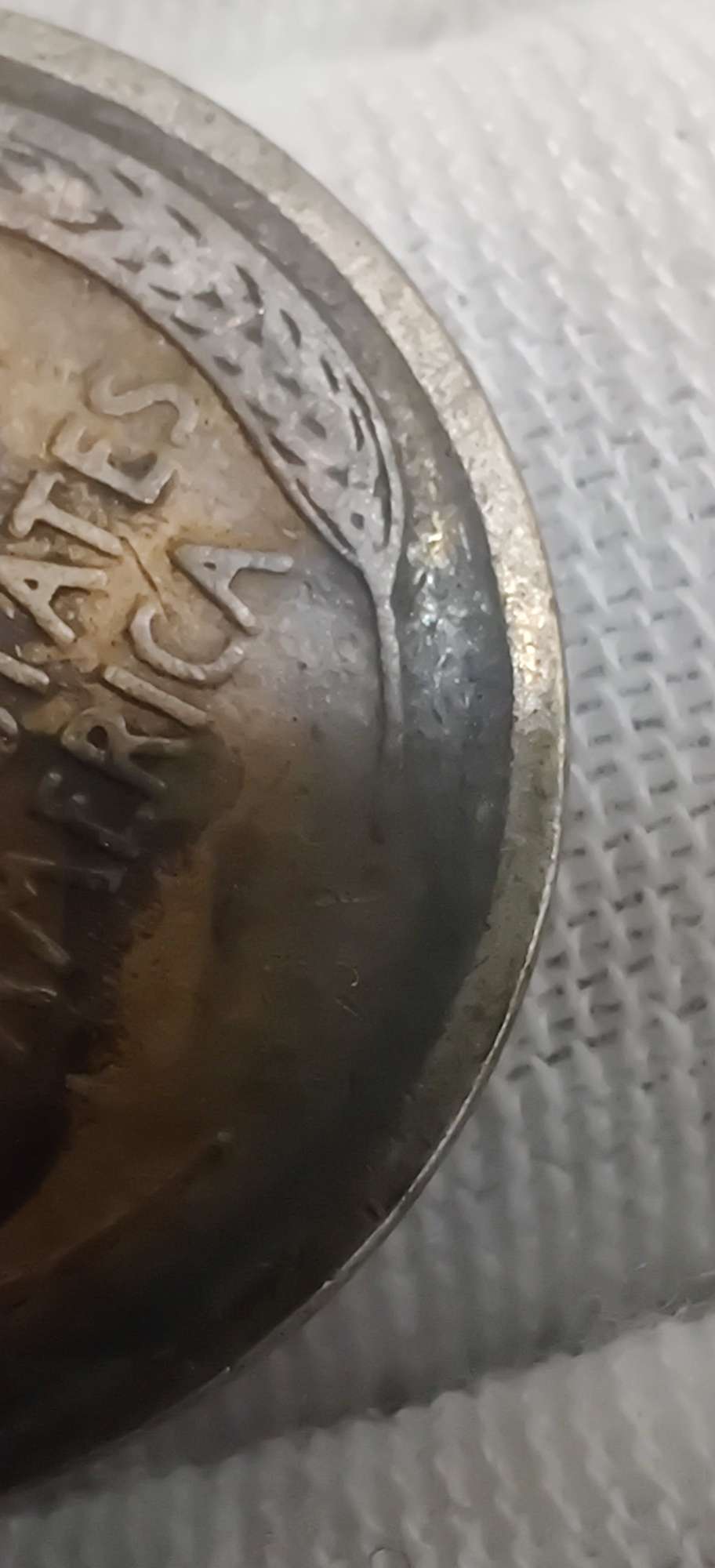 1919-Wheat-Penny-On-Dime