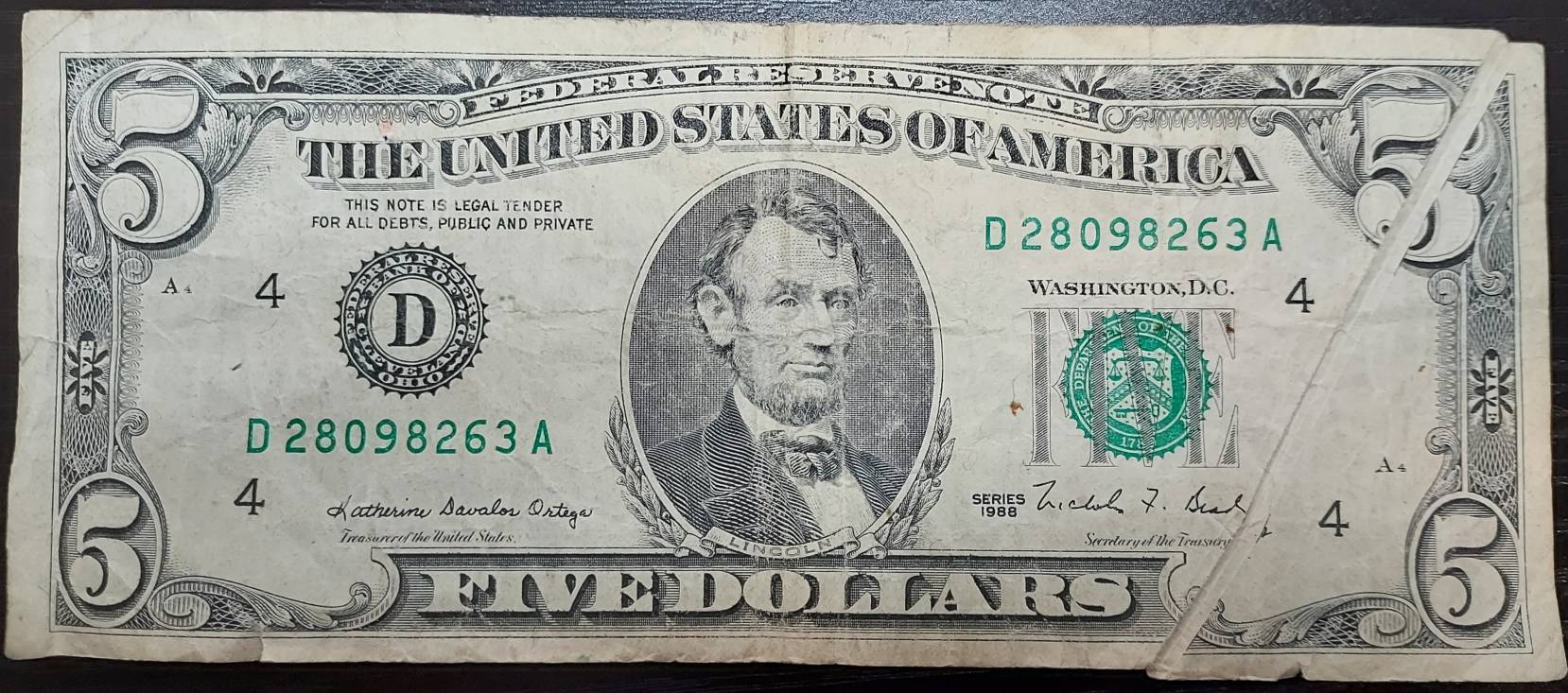 1988-Series-$5-With-Gutter-Fold