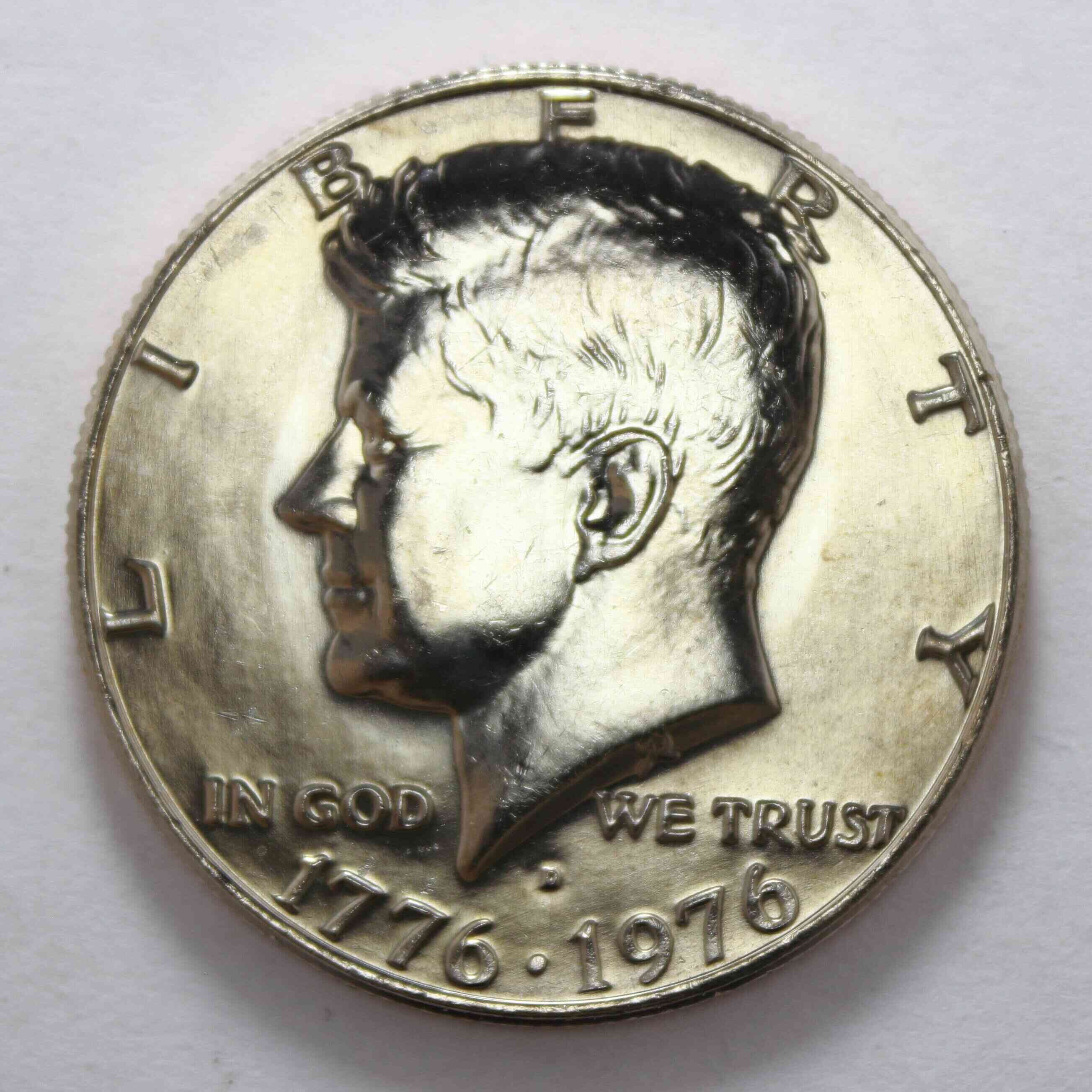 1976-Kennedy-With-A-Hole-In-The-A-In-Half-On-Reverse