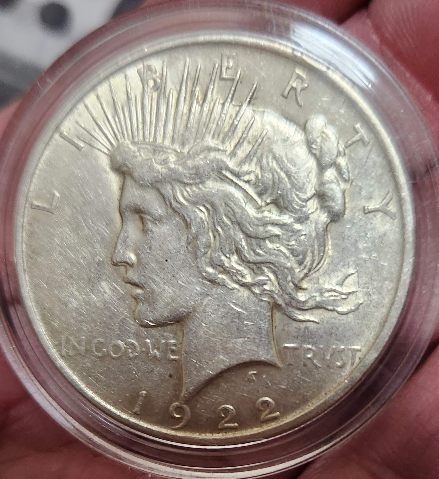 1922-Peace-Dollar-Variety-And-Help-Grading