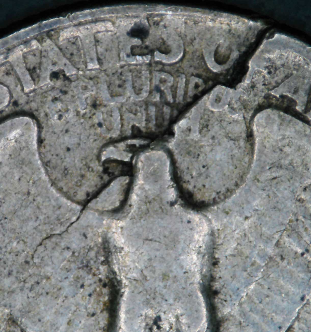 1941-25c-With-A-Broken-Neck
