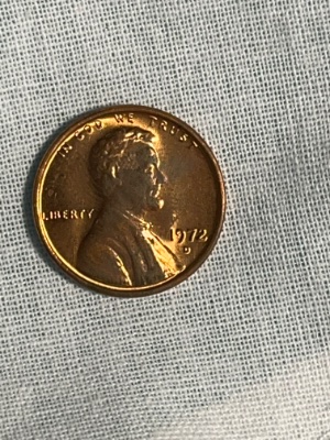 1972-D-Lincoln-Cent,-Memorial-Is-Crooked-Or-Risen--Or-Flattened-Not-Sure-At-All